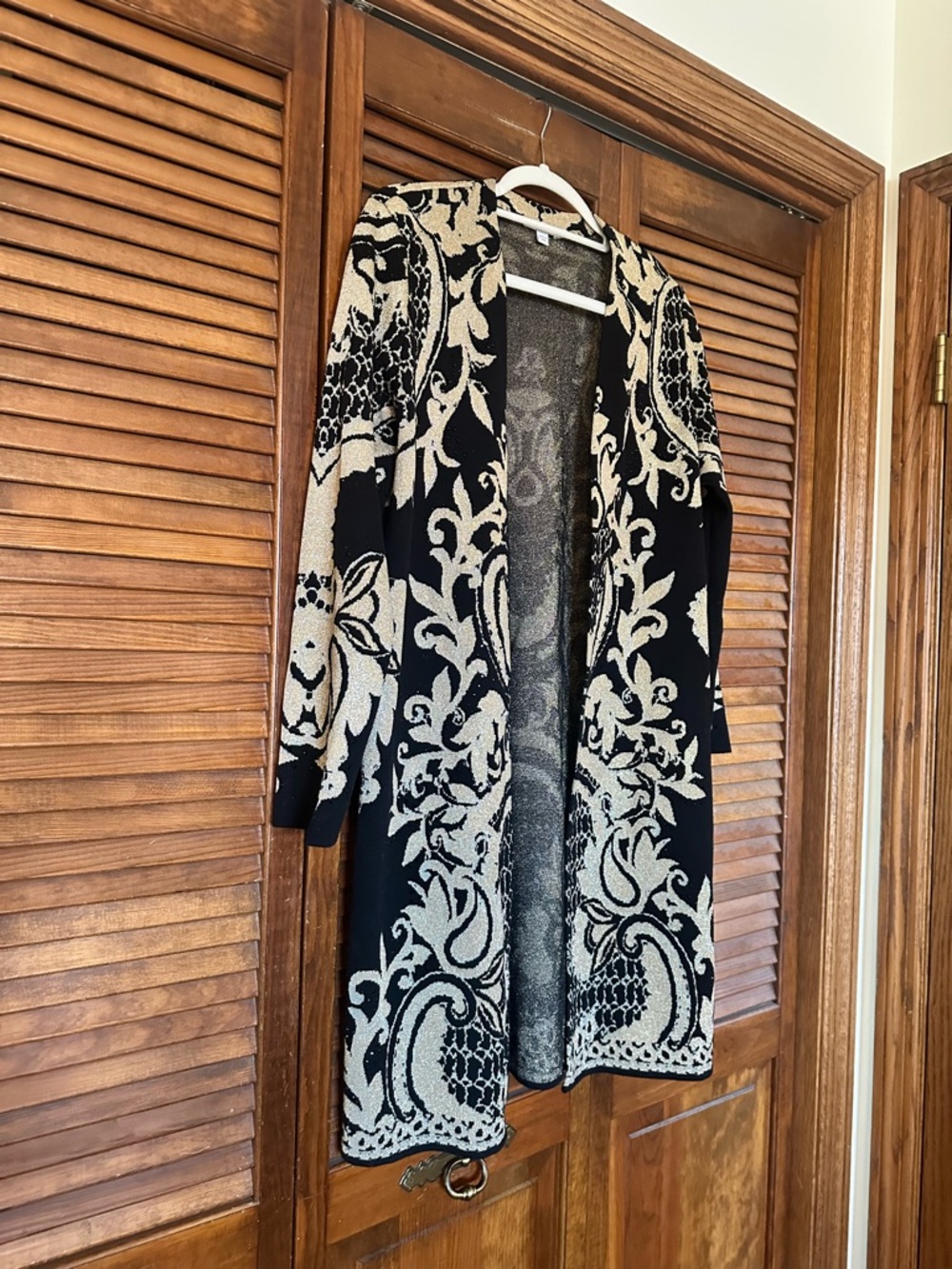 Chico's Embellished Jacquard Coatigan cardigan in black and gold size large - Picture 10 of 16